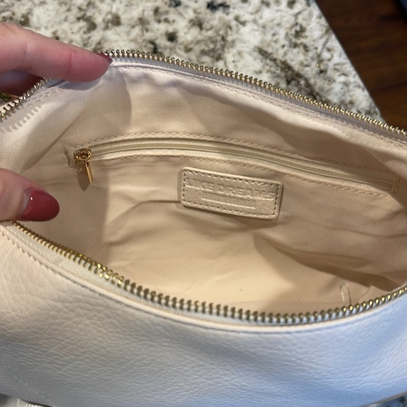 Faux leather Ivory crossbody sling with adjustable tapestry guitar strap - Picture 4 of 5